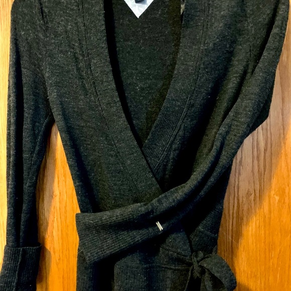 💯 % Wool Wrap - Picture 9 of 15